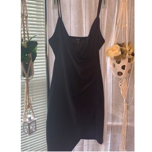 **LBD** Little Black Dress/Cinched Waist. US Med